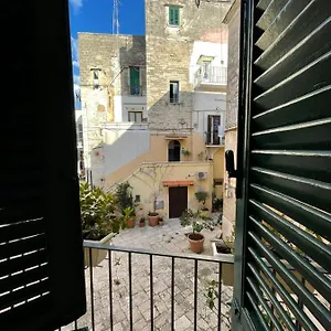 https://casa-zia-cecchina.barihotels.org