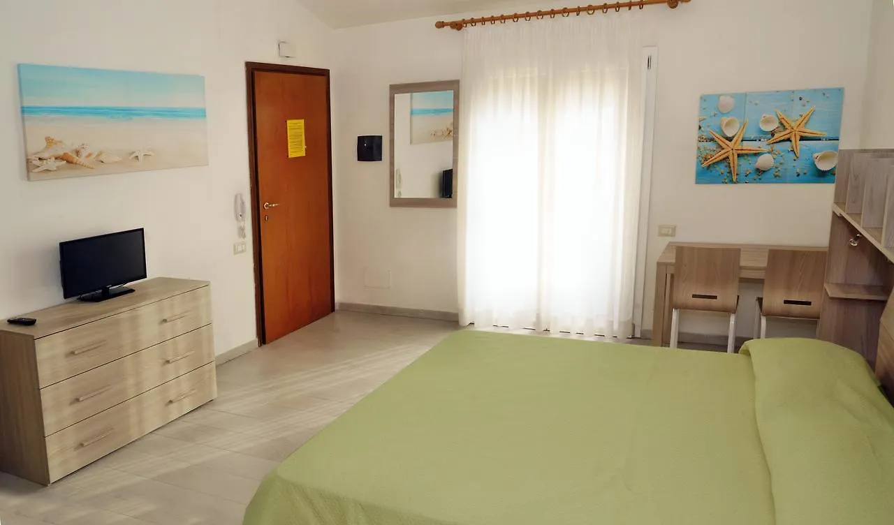 Blu Baita Aparthotel La Maddalena 0*, La Maddalena (Sassari)